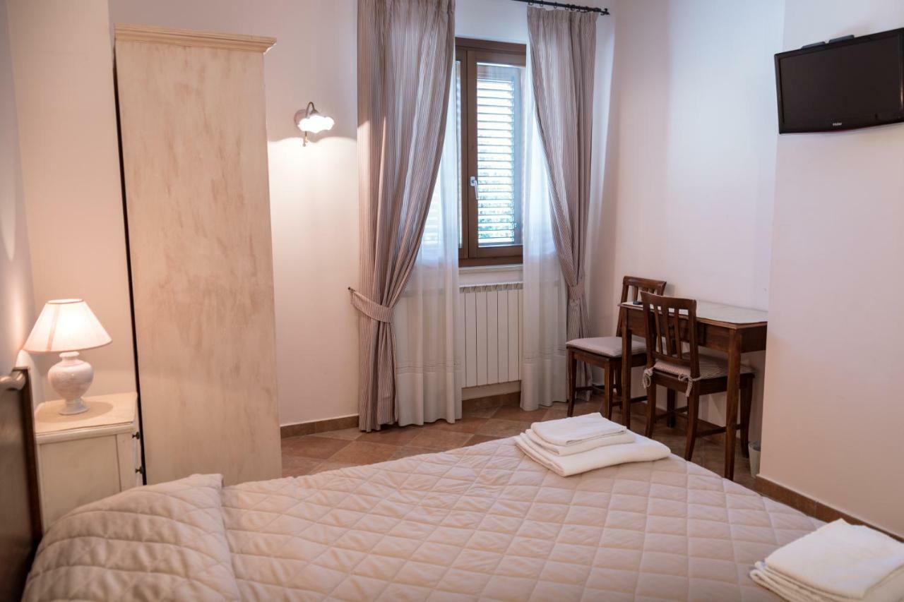 Bed & Breakfast Al Pian D'Assisi Exterior photo