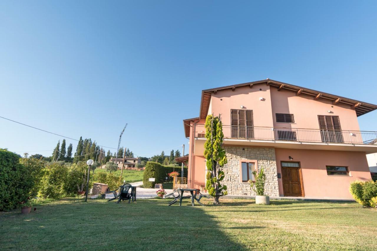 Bed & Breakfast Al Pian D'Assisi Exterior photo